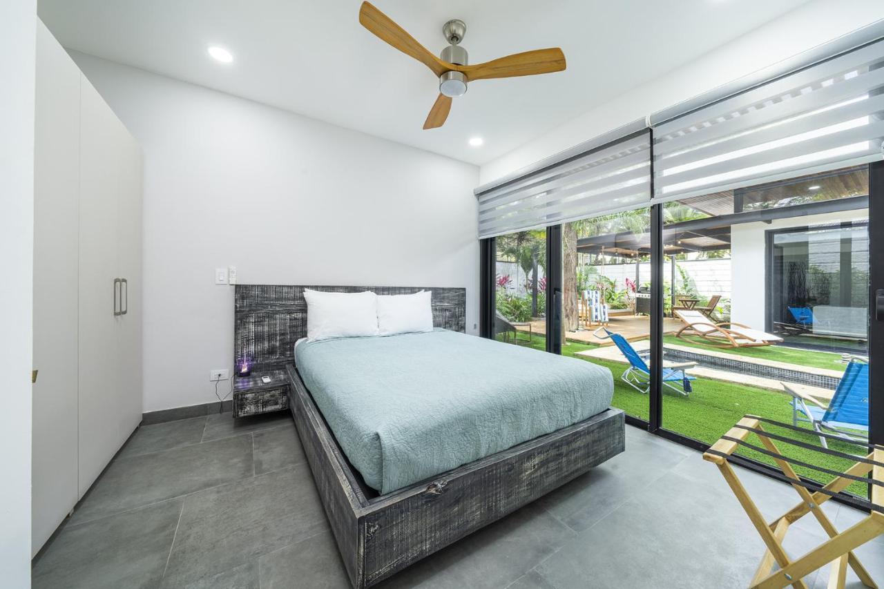 Playa Potrero - New Modern House, Pool In Guitar Shape - Casa Guitarra Villa Bagian luar foto