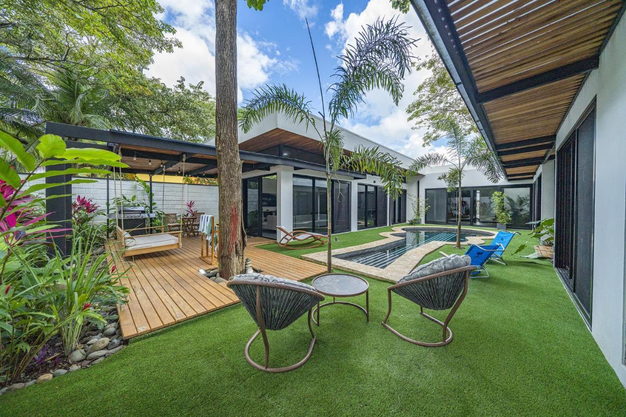 Playa Potrero - New Modern House, Pool In Guitar Shape - Casa Guitarra Villa Bagian luar foto
