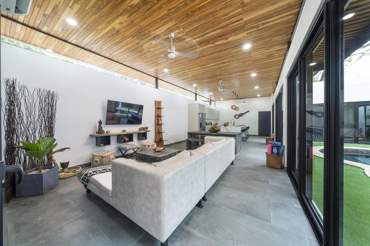Playa Potrero - New Modern House, Pool In Guitar Shape - Casa Guitarra Villa Bagian luar foto